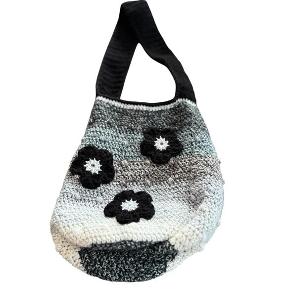 Crocheted Shoulder Bag Purse Black White Gray Rosettes Could Be Handmade - Picture 2 of 8